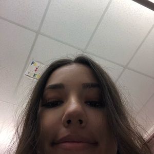 Meet your Posher, Mia